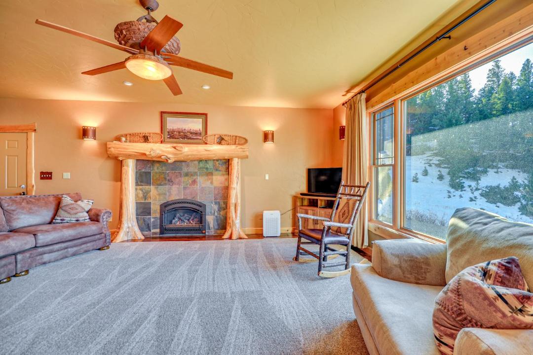 Photo of Others in Nye