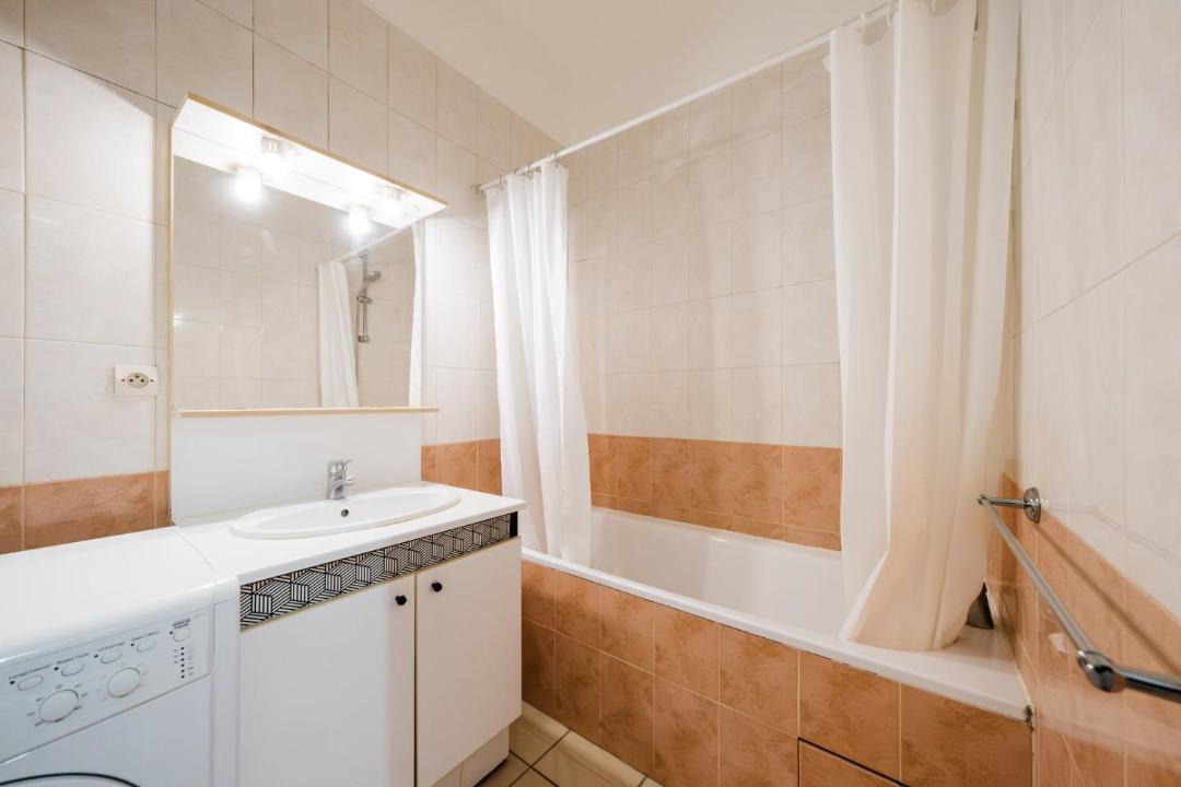 Photo of Bathroom in Saint Michel - Mairie