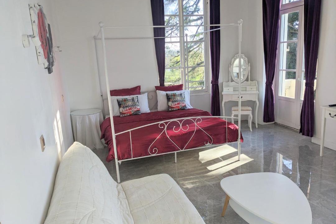 Photo of Bedroom in Varennes-Vauzelles