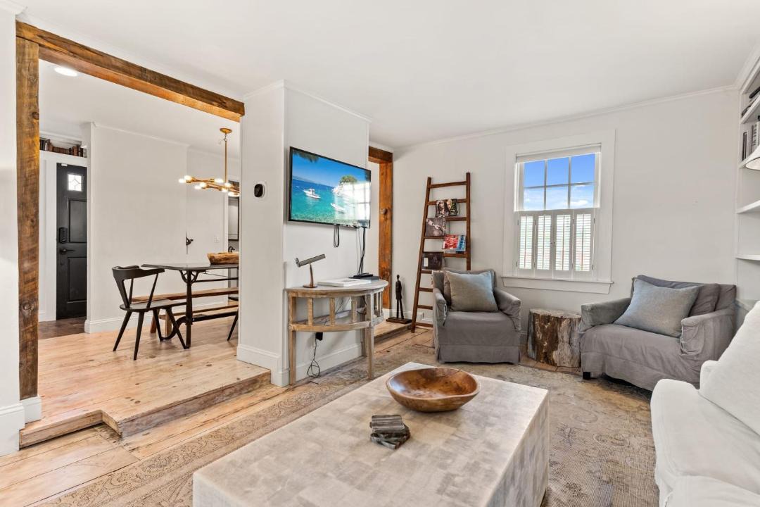 Photo of Others in Newburyport