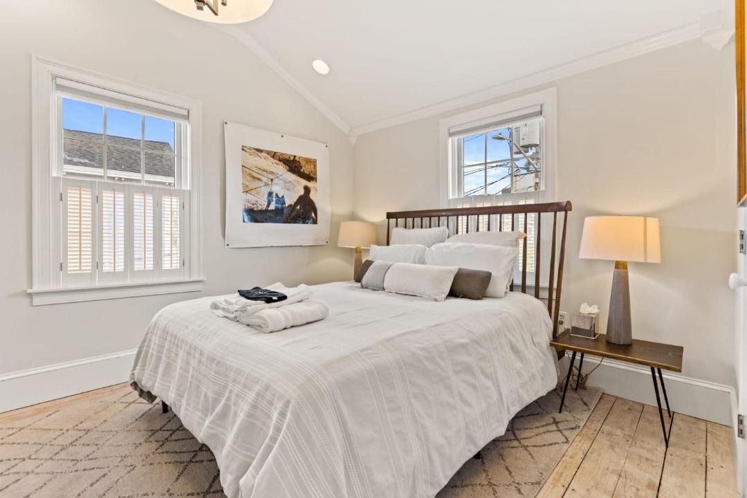 Photo of Bedroom in Newburyport