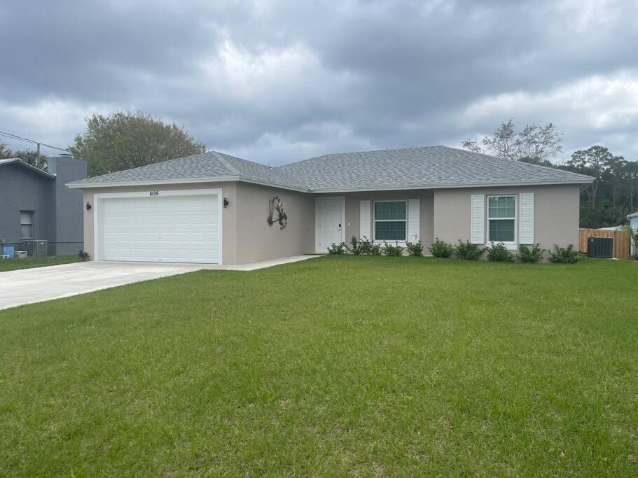 Photo of Others in Indian River Estates