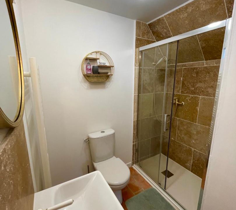 Photo of Others in Brigne