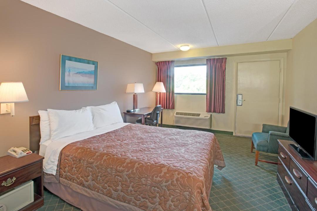 Photo of Bedroom in Shelby