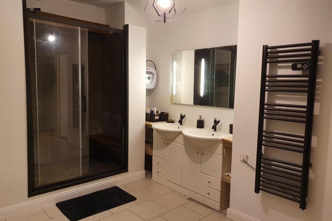 Photo of Bathroom in Amponville