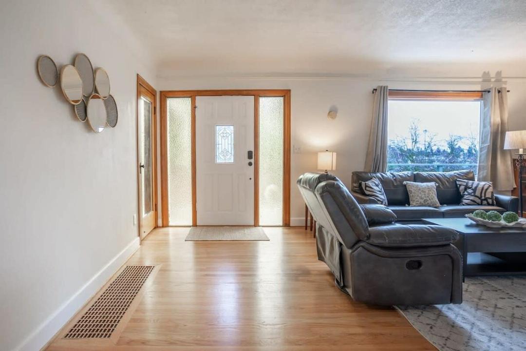 Photo of Others in Burien