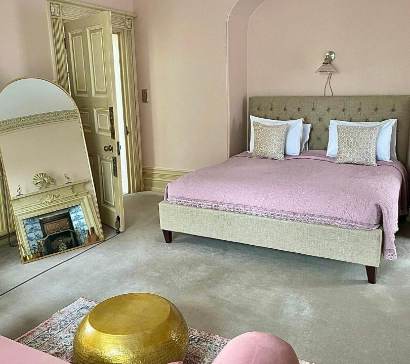 Photo of Others in Uxbridge