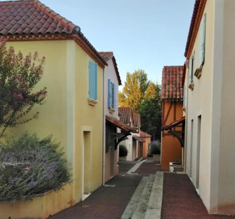 Photo of Buildings in Monflanquin