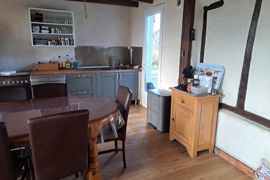 Photo of Others in Arneke