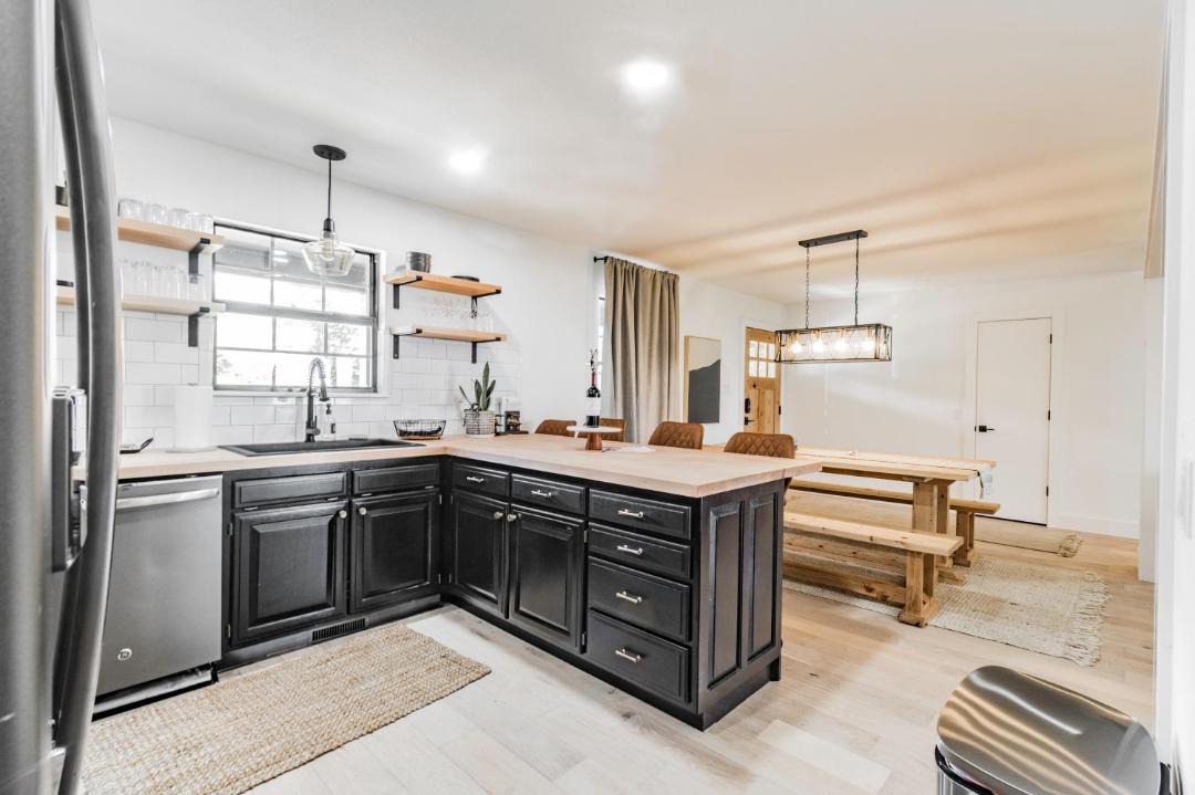 Photo of Kitchen in Lost Bridge Village