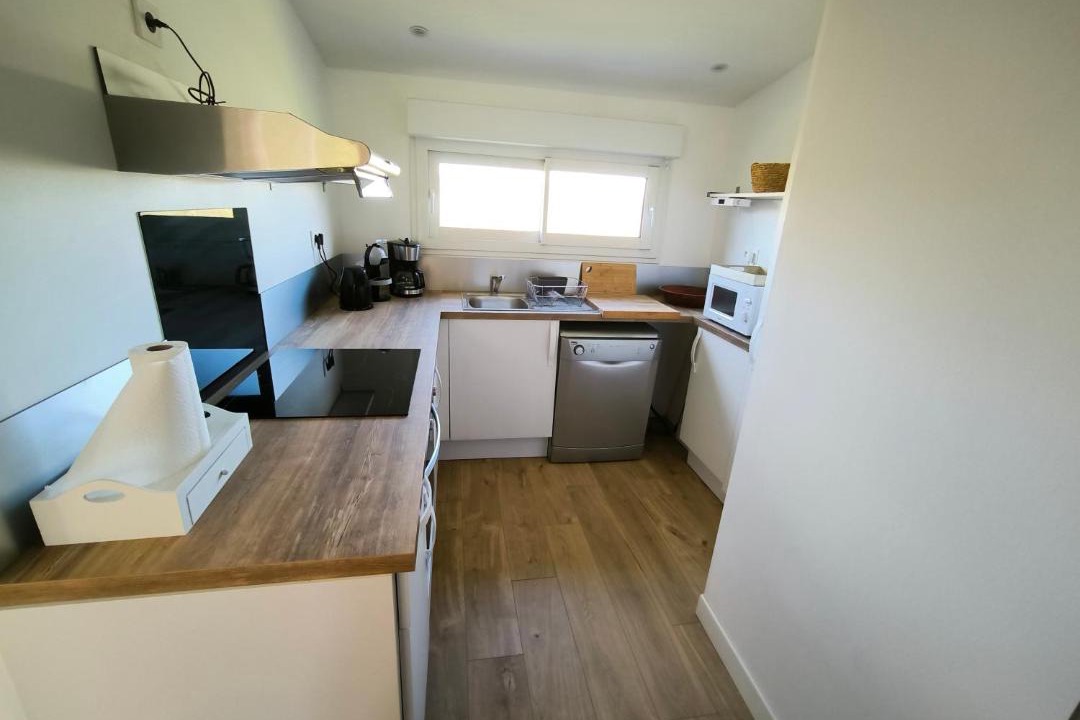 Photo of Others in Robertot