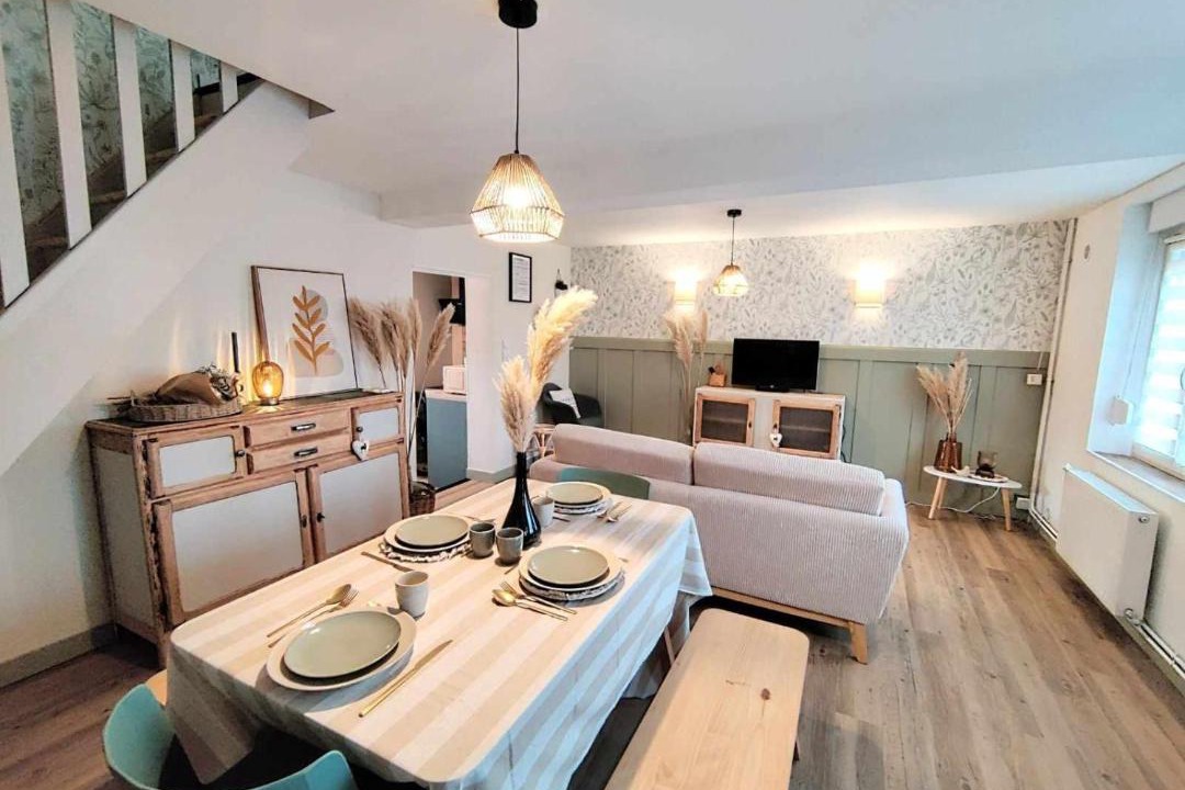 Photo of Others in Mondrepuis