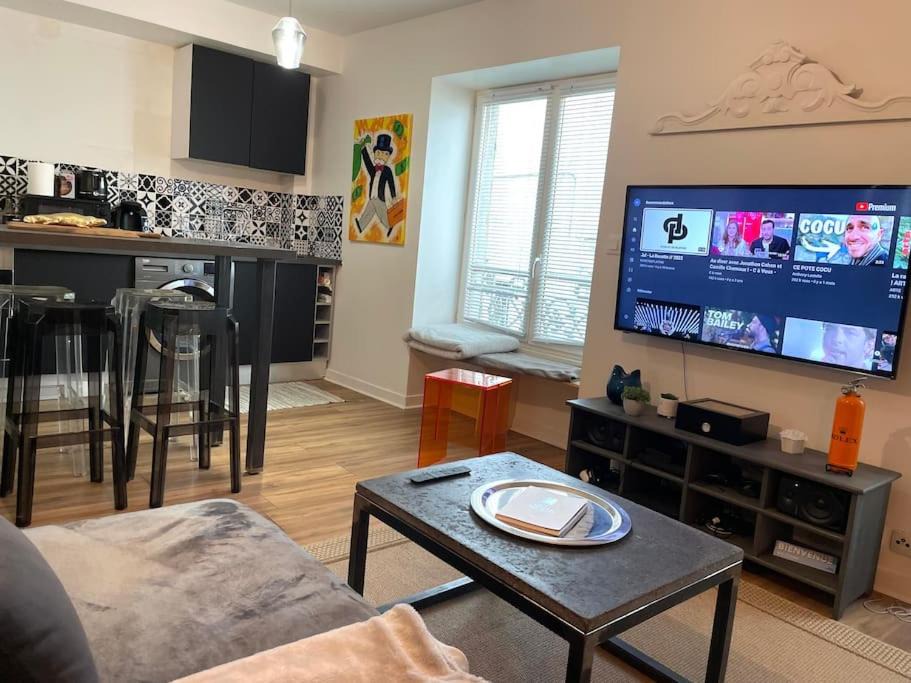 Photo of Livingroom in Centre Ville