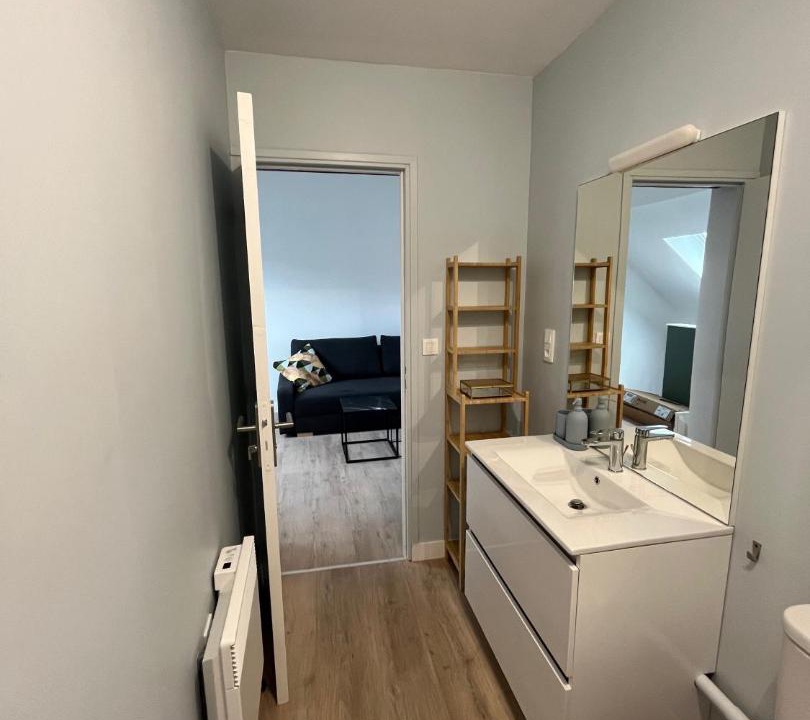 Photo of Others in Dernier Sou