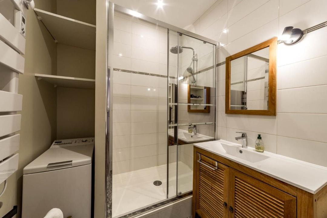 Photo of Others in 2nd Arrondissement