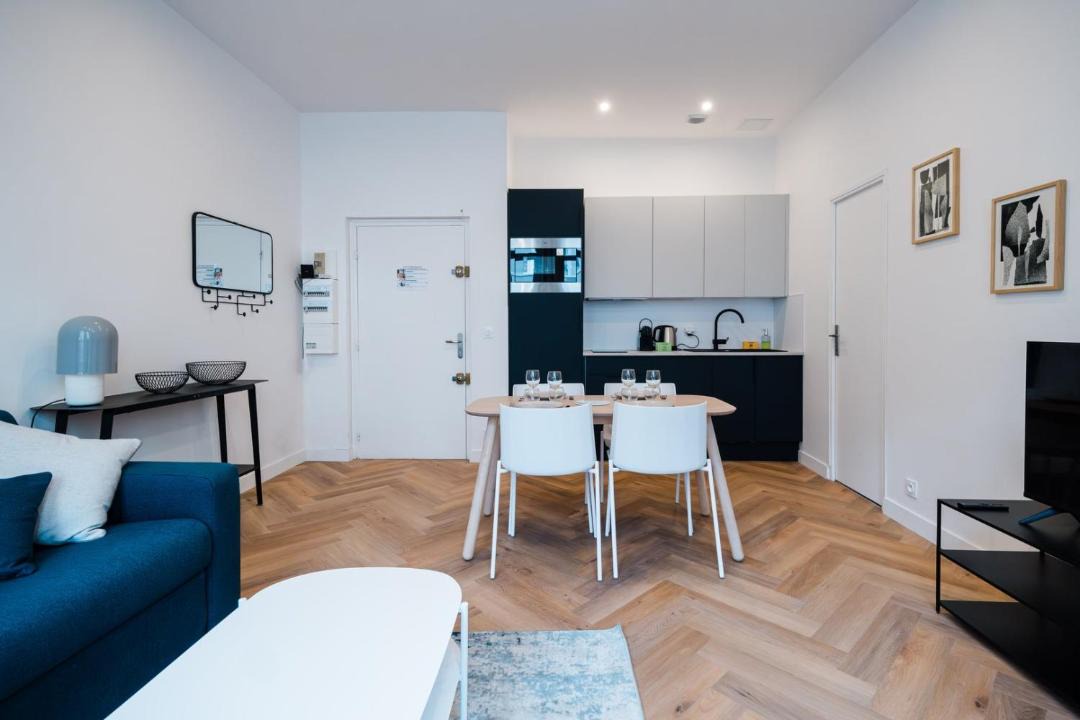 Photo of Others in Moliere - Edgard Quinet