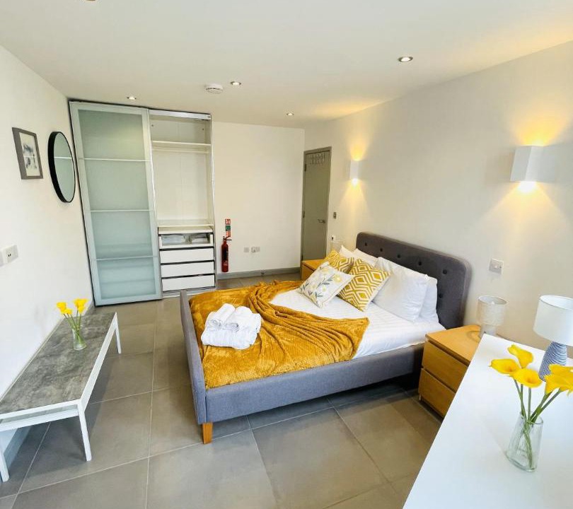 Photo of Others in Nine Elms