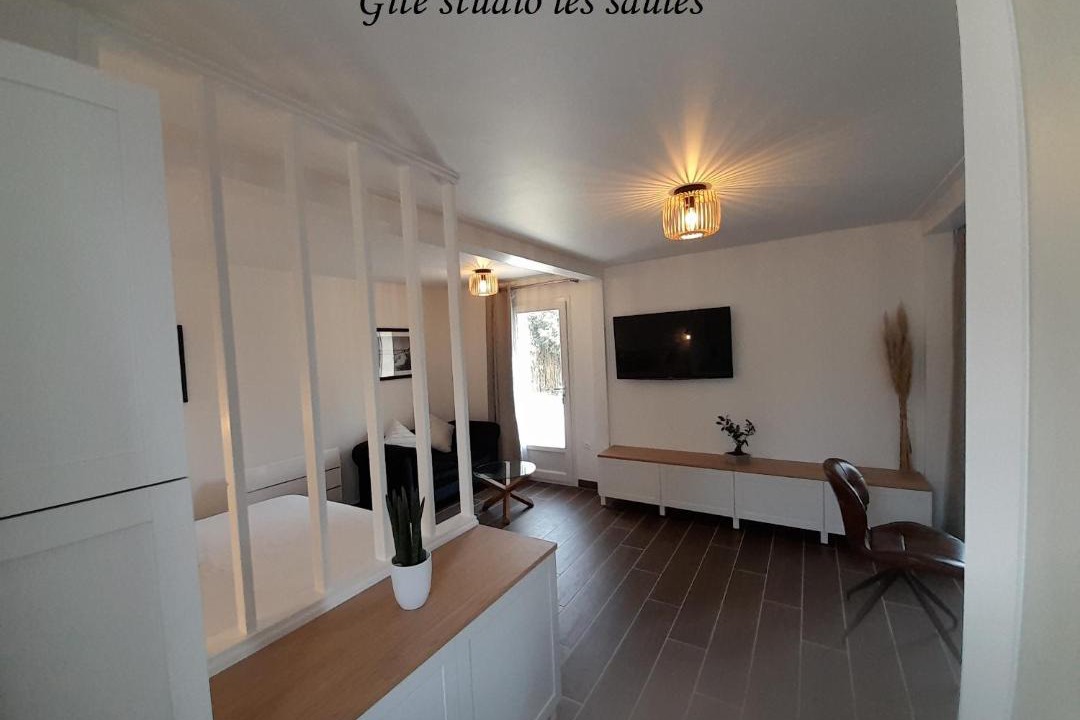 Photo of Others in Rue