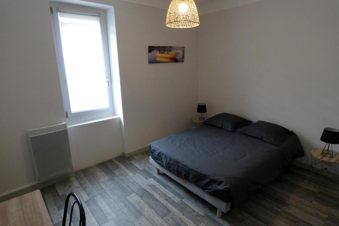 Photo of Others in Baix