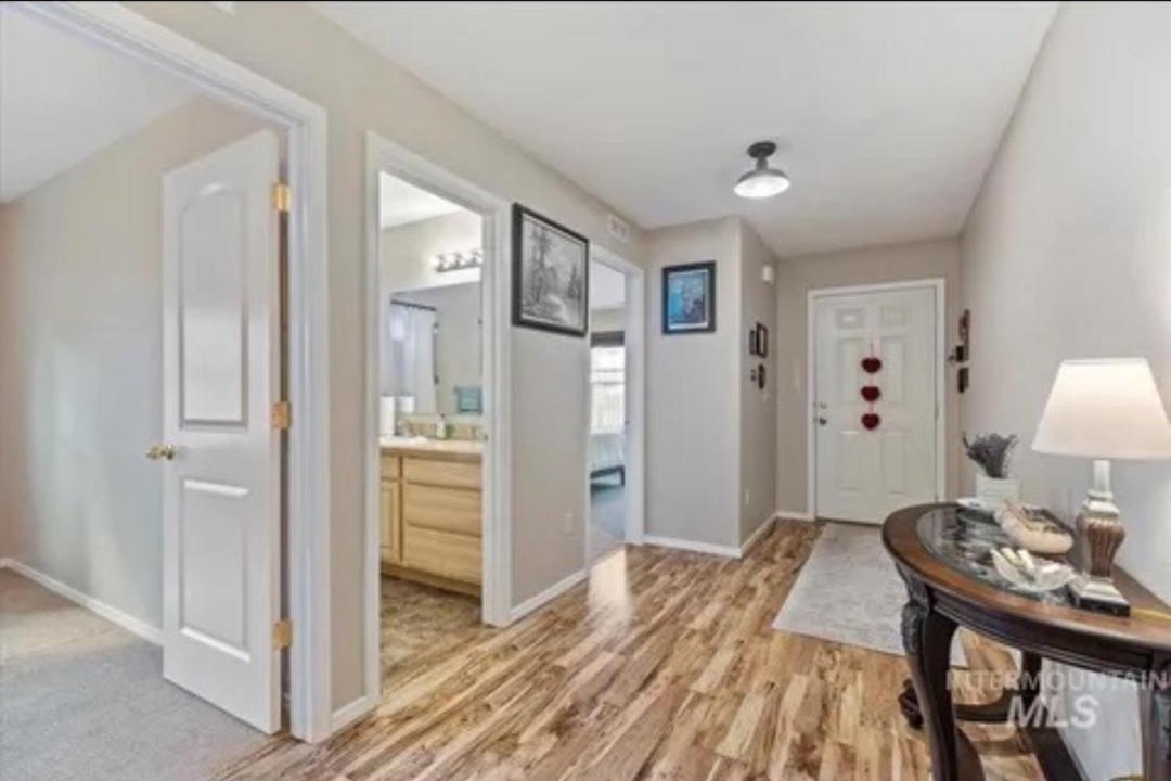 Photo of Others in Star