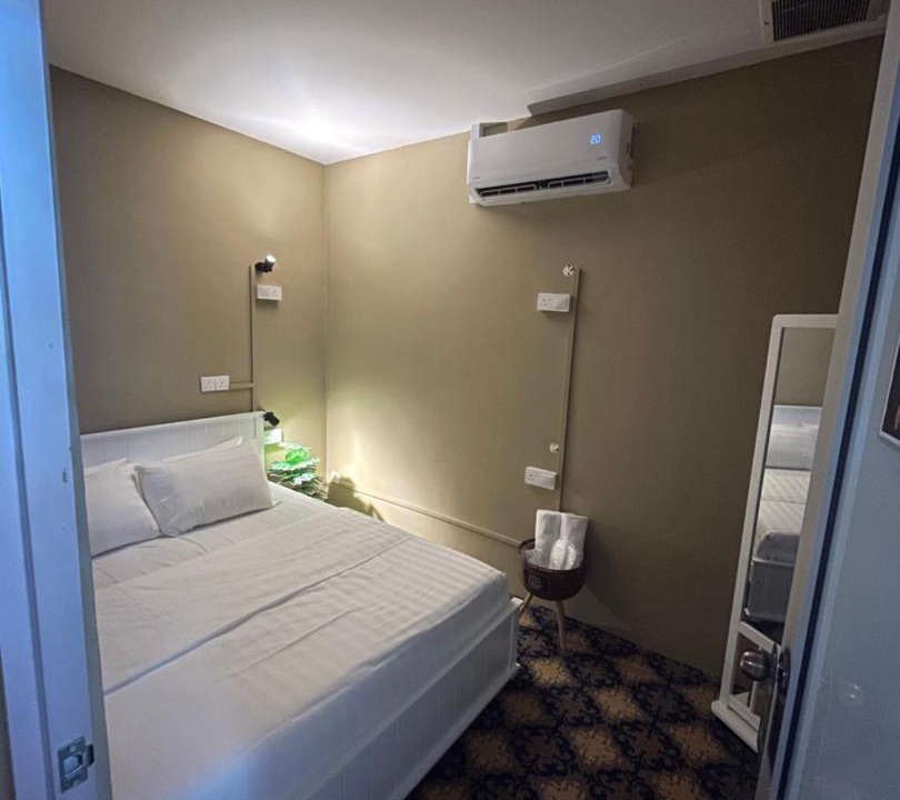 Photo of Others in Tiga