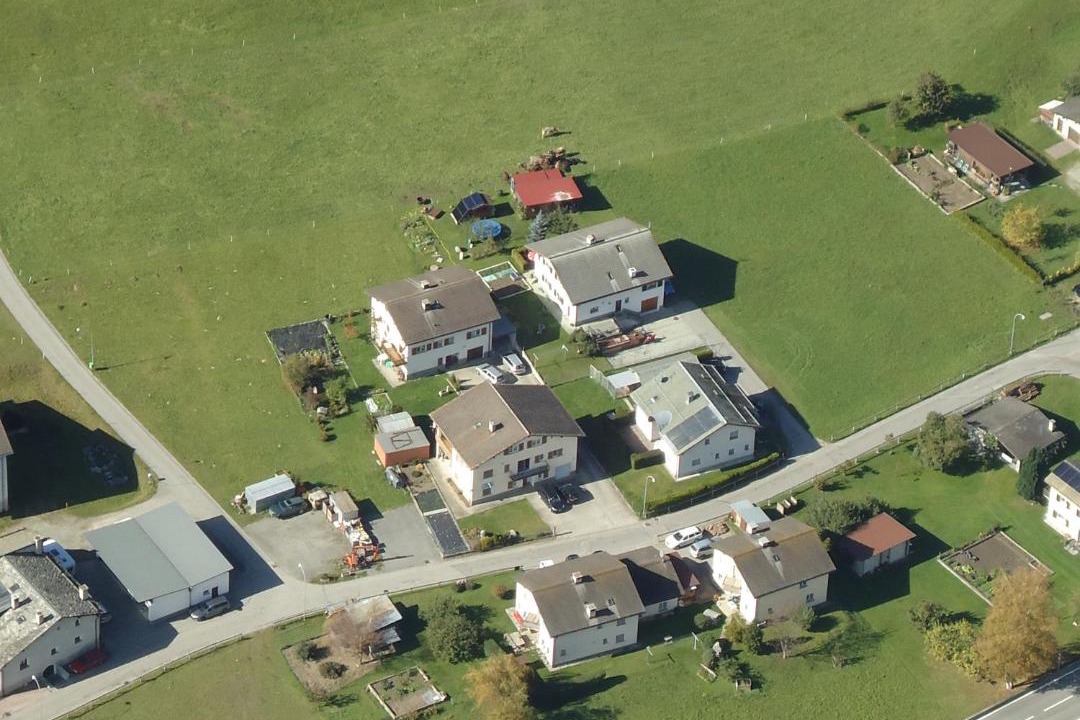 Photo of Others in Li Curt