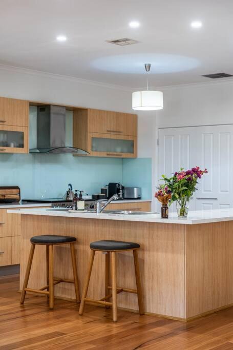 Photo of Others in Largs North