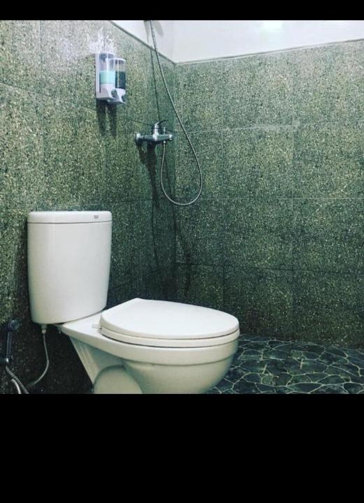 Photo of Bathroom in Kecamatan Praya Barat Daya