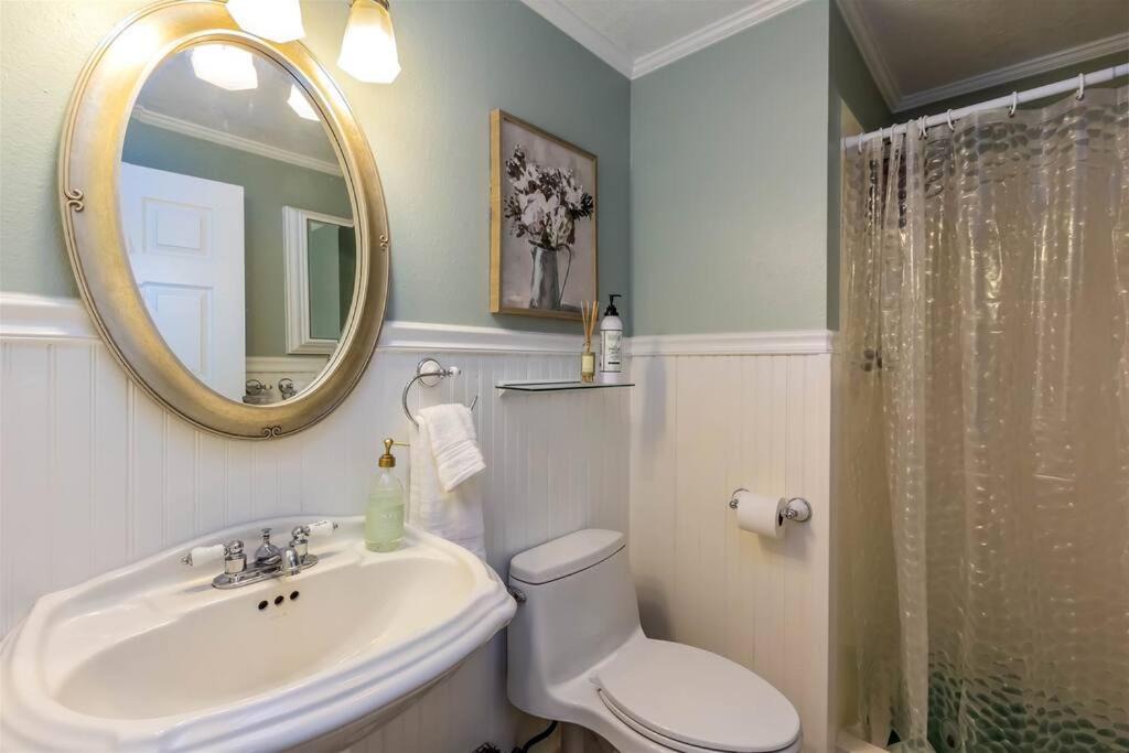 Photo of Others in Orchard District