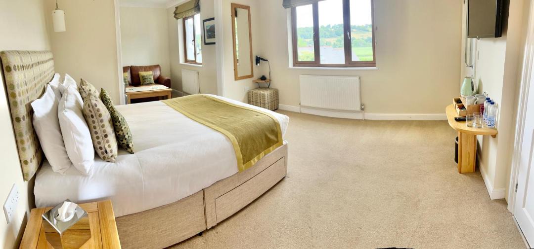 Photo of Others in Newcastle Emlyn