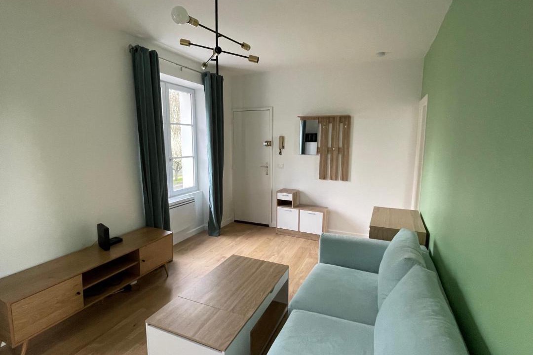 Photo of Others in Chamant