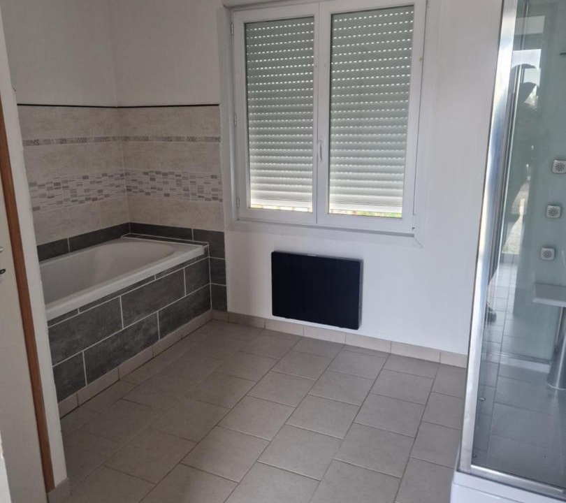 Photo of Others in Fiennes