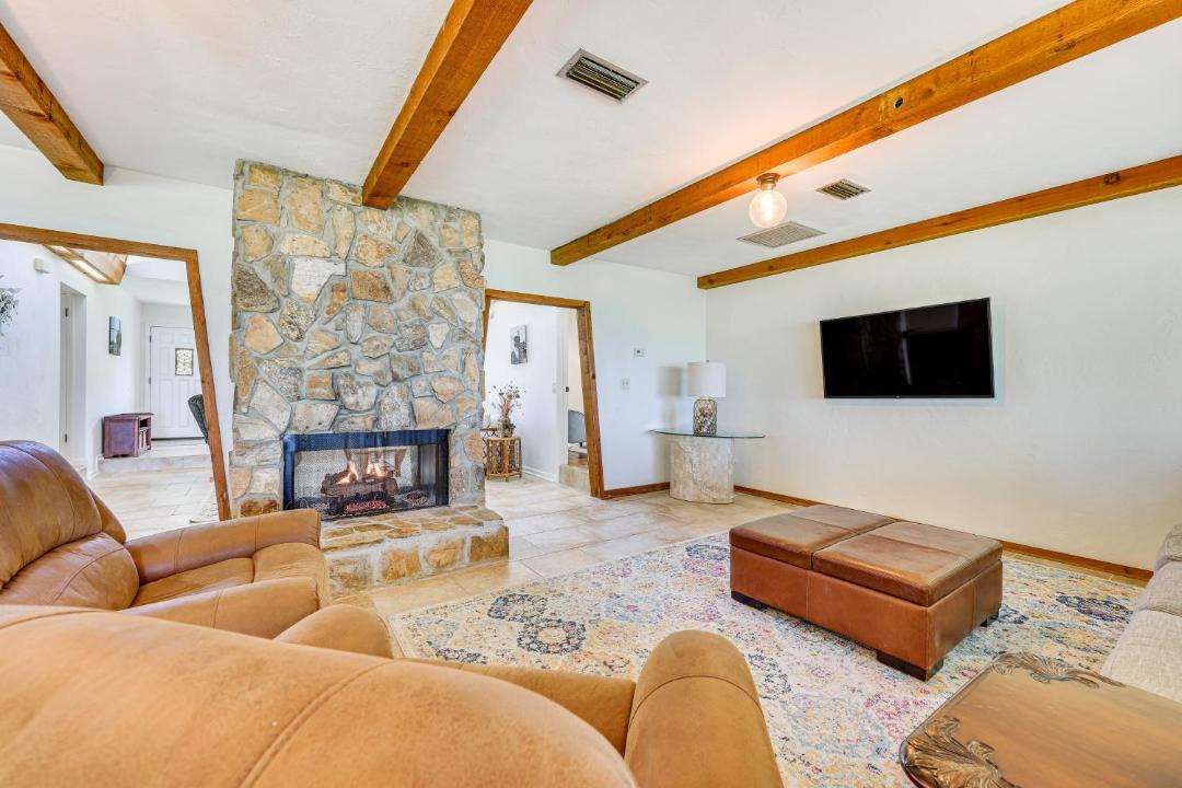 Photo of Others in Melrose