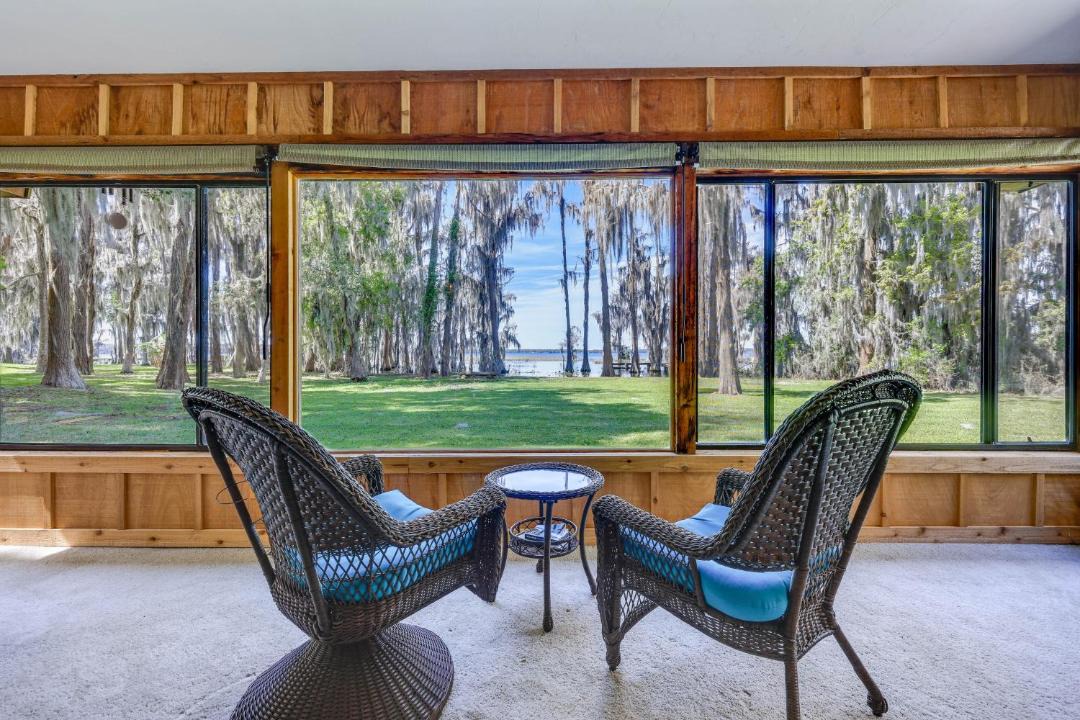 Photo of Others in Melrose