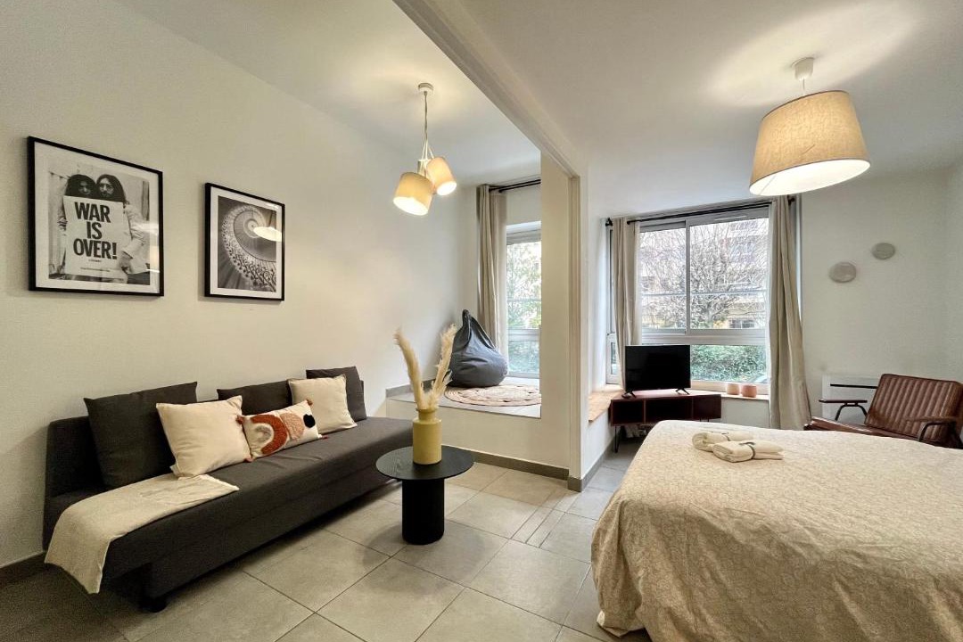 Photo of Others in Moliere - Edgard Quinet