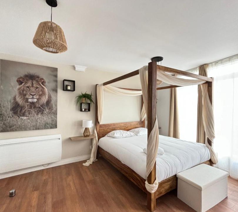 Photo of Bedroom in Saint-Aignan