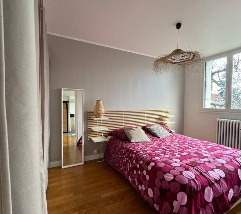 Photo of Bedroom in Montchapet