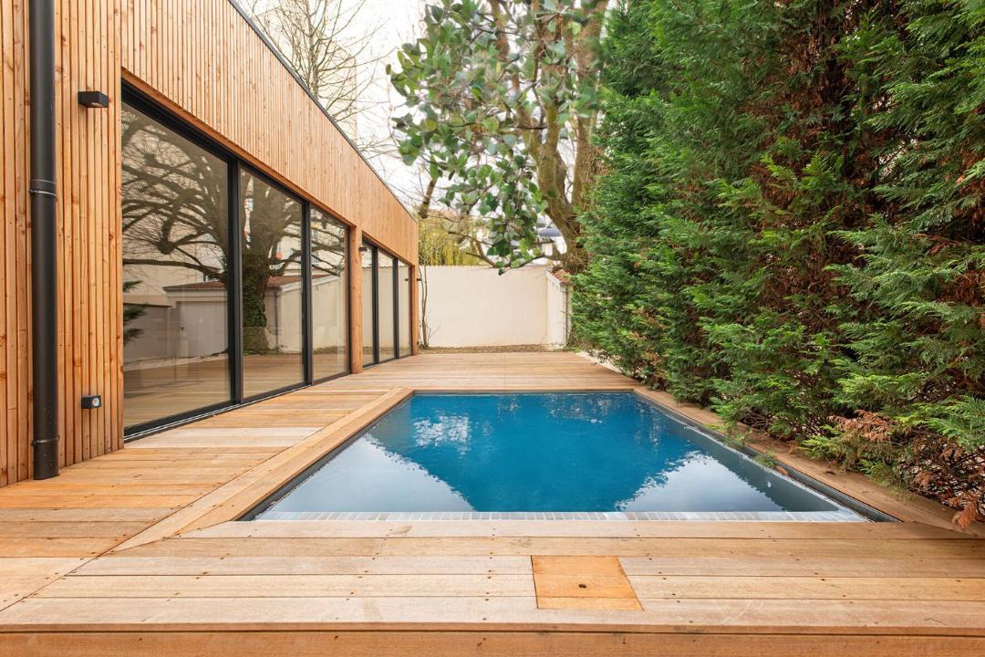 Photo of Others in Montchapet