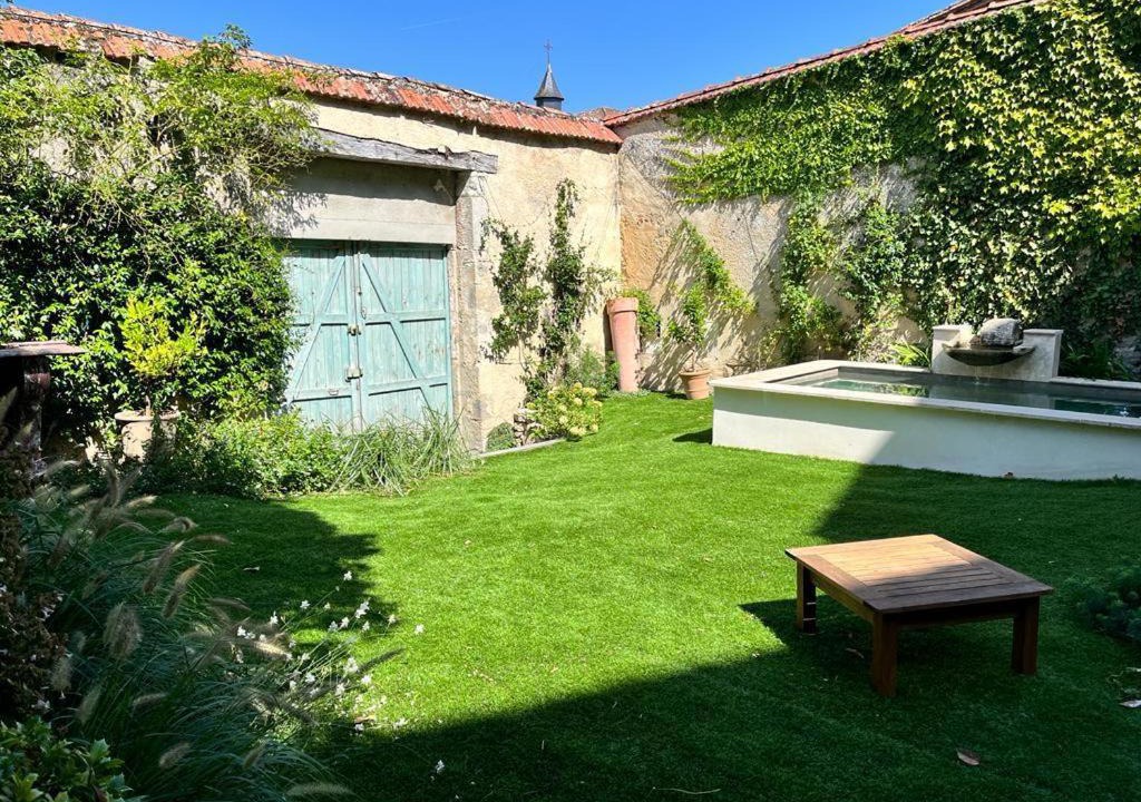 Photo of Others in Bazas