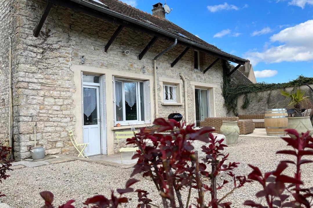 Photo of Others in Alleriot