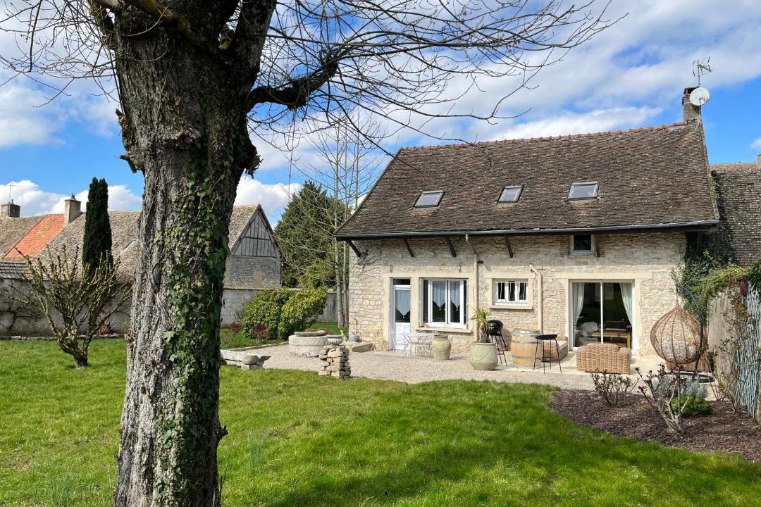 Photo of Others in Alleriot