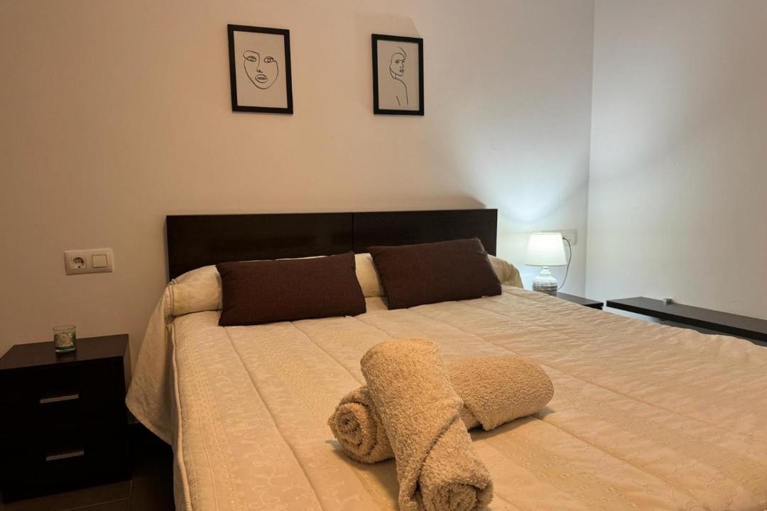 Photo of Bedroom in Tivenys