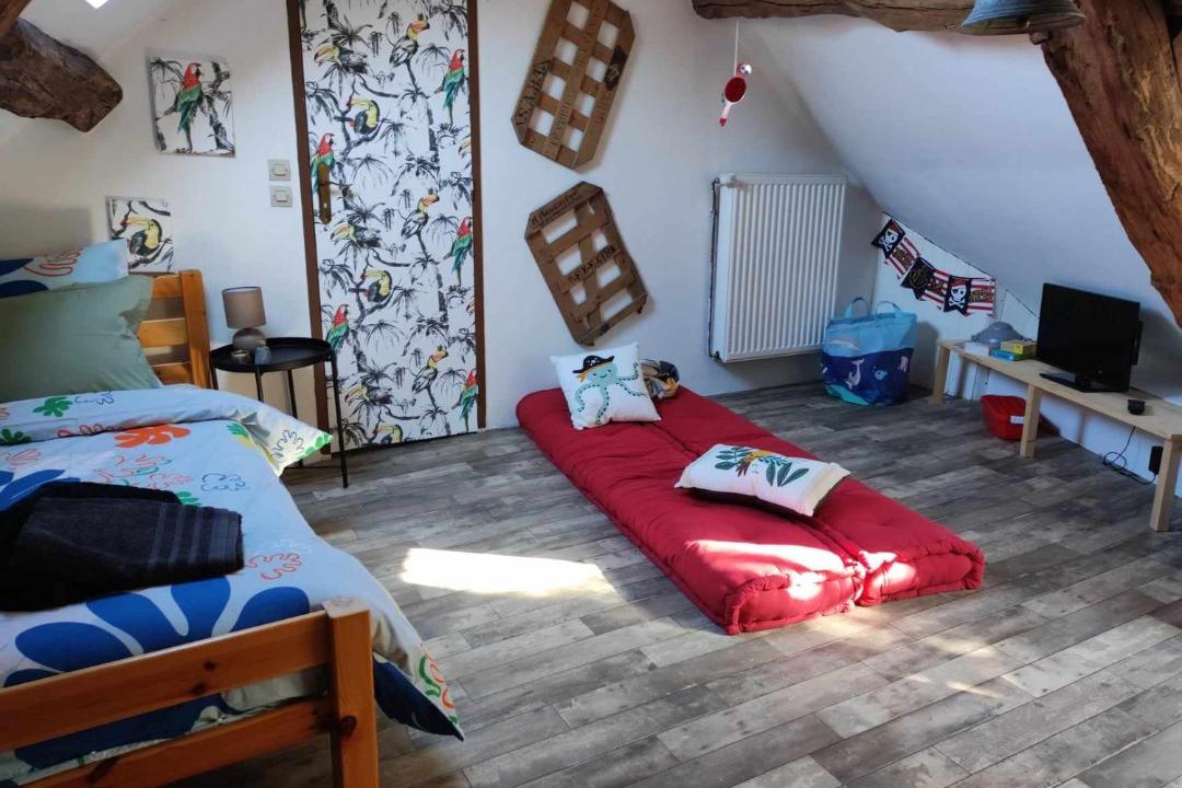 Photo of Others in Avallon