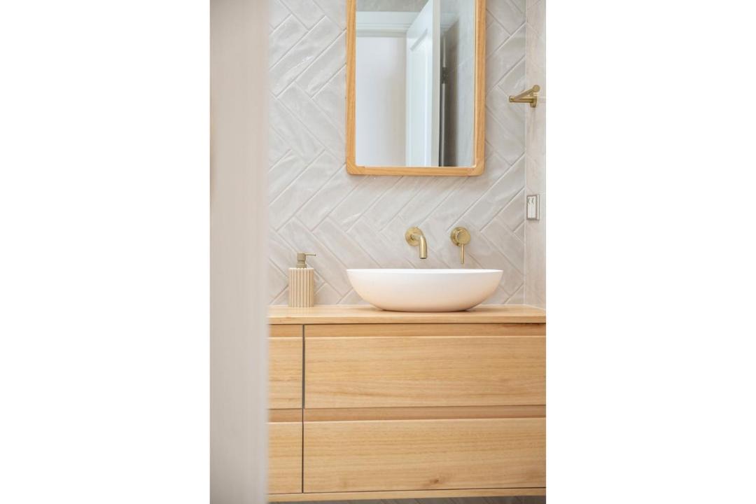 Photo of Others in Red Head