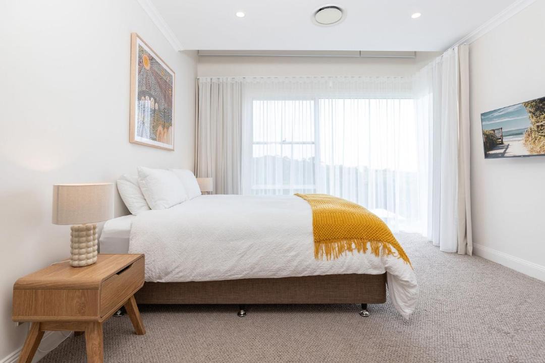 Photo of Others in Red Head