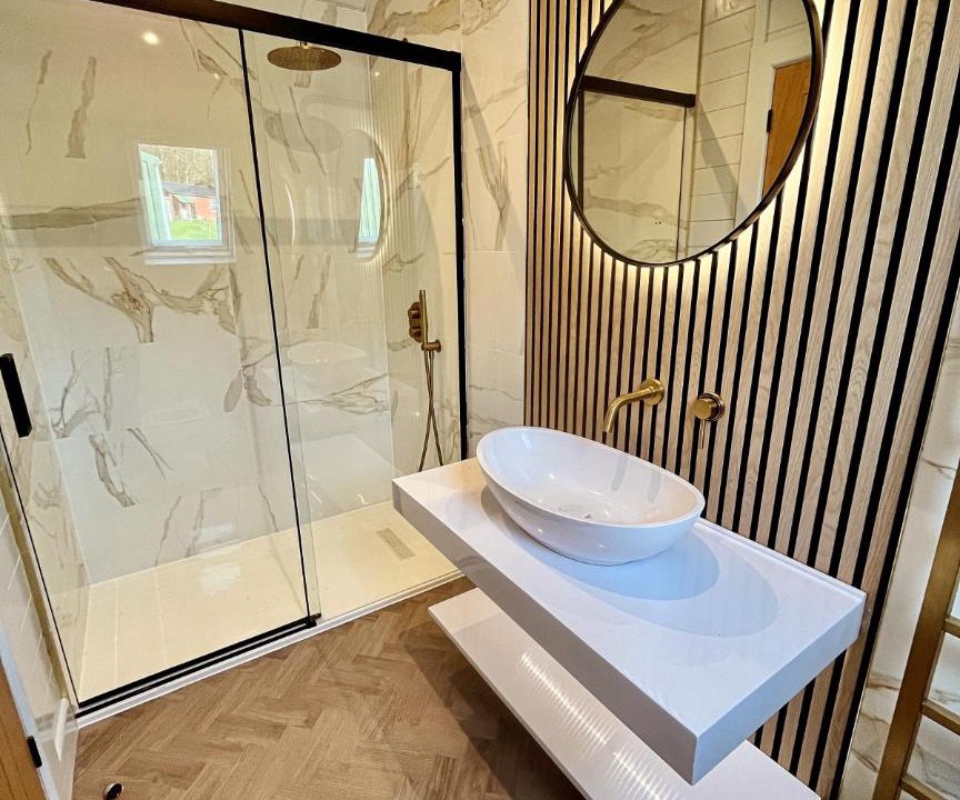 Photo of Others in Salen