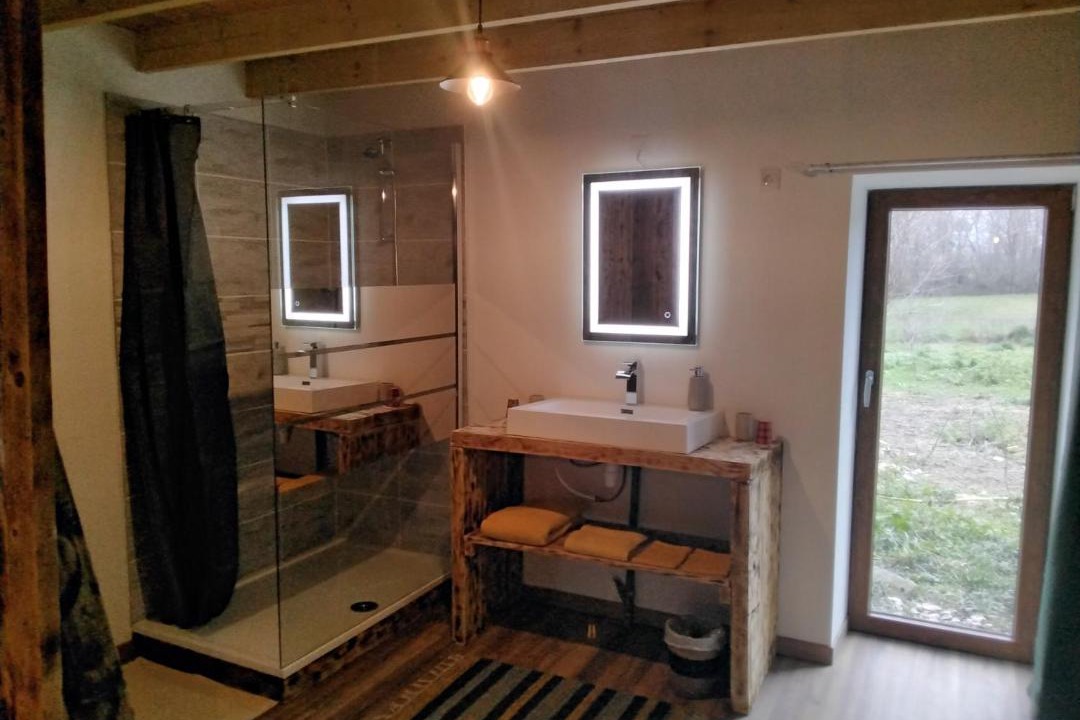 Photo of Others in Verneix