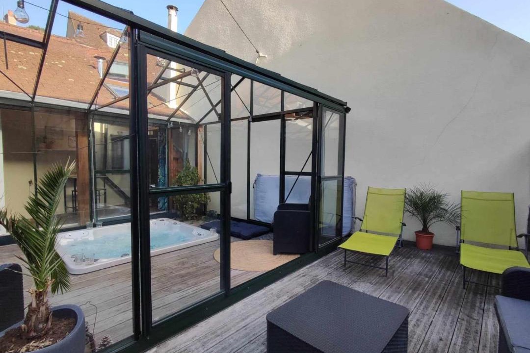 Photo of Others in Avallon