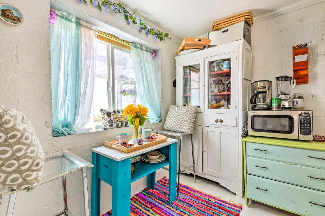 Photo of Others in White Stone