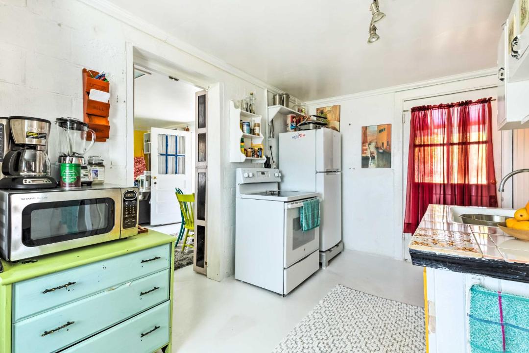 Photo of Others in White Stone